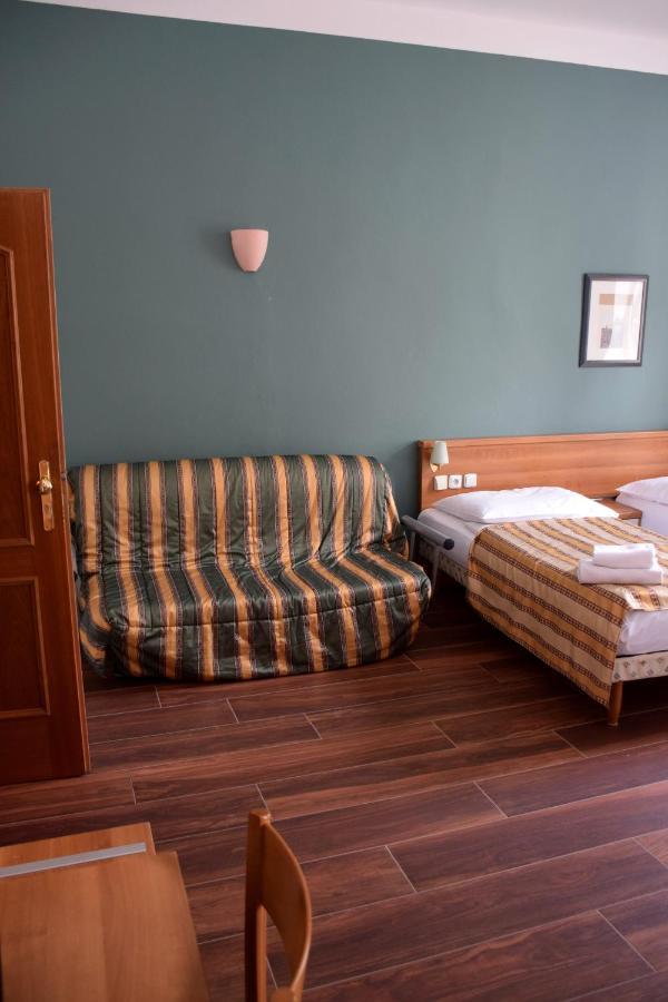 Hotel Residence Select Прага Екстериор снимка