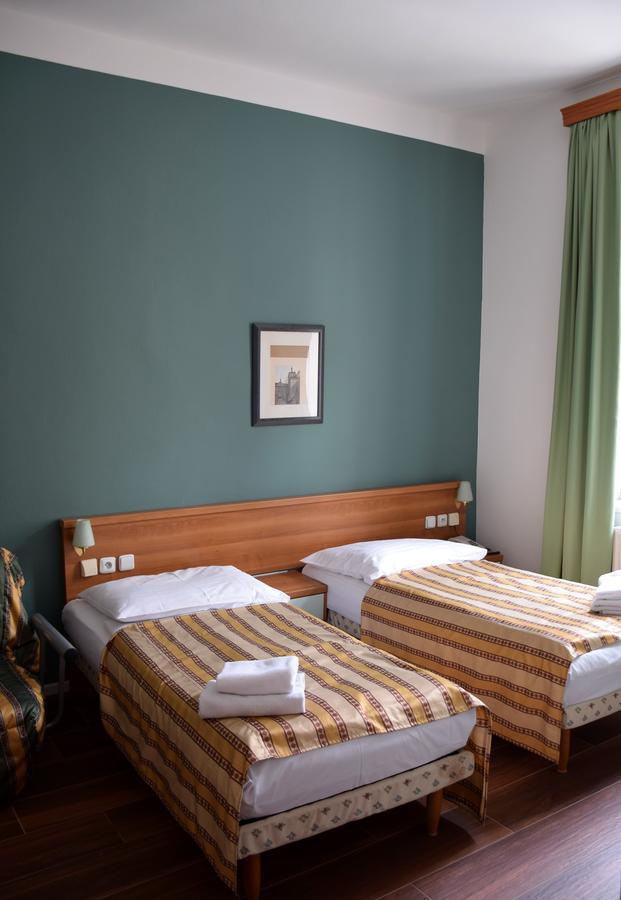 Hotel Residence Select Прага Екстериор снимка