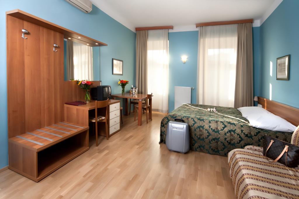 Hotel Residence Select Прага Екстериор снимка